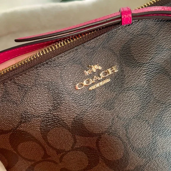 Coach crossbody - Picture 6 of 11